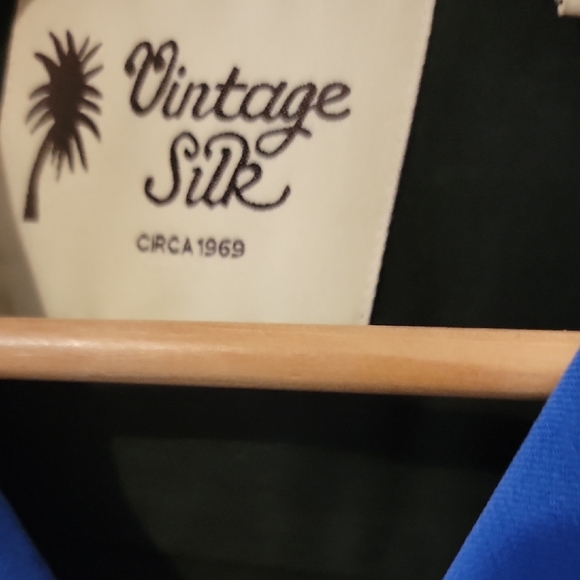Vintage Men's Shirt - Black and Blue - Picture 2 of 4